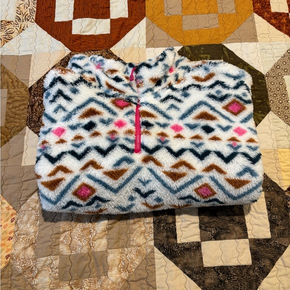 Eddie Bauer Multicolor Geometric Cowl Sweater. - Picture 10 of 15